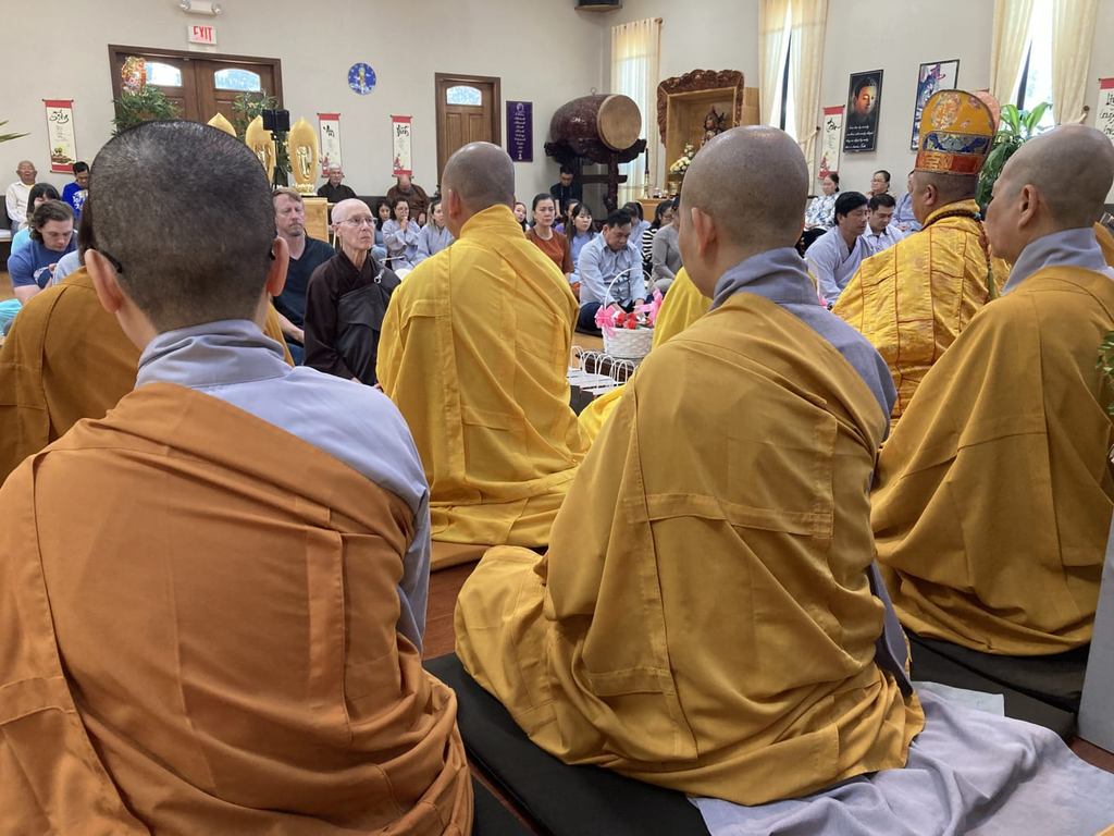 Photo: Monastics and lay people together celebrating Vu Lan.